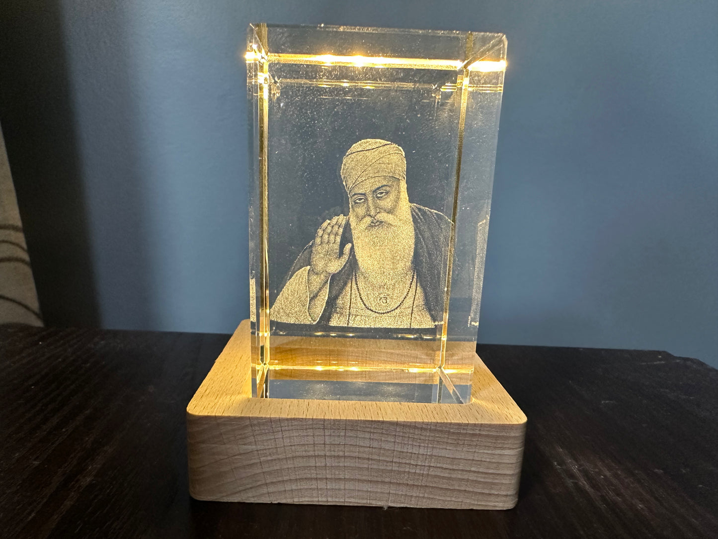 Guru Nanak Dev ji portrait with light Stand. Sikh Guru Nanak Dev Ji. First Sikh Guru. K9 Glass with light Stand.