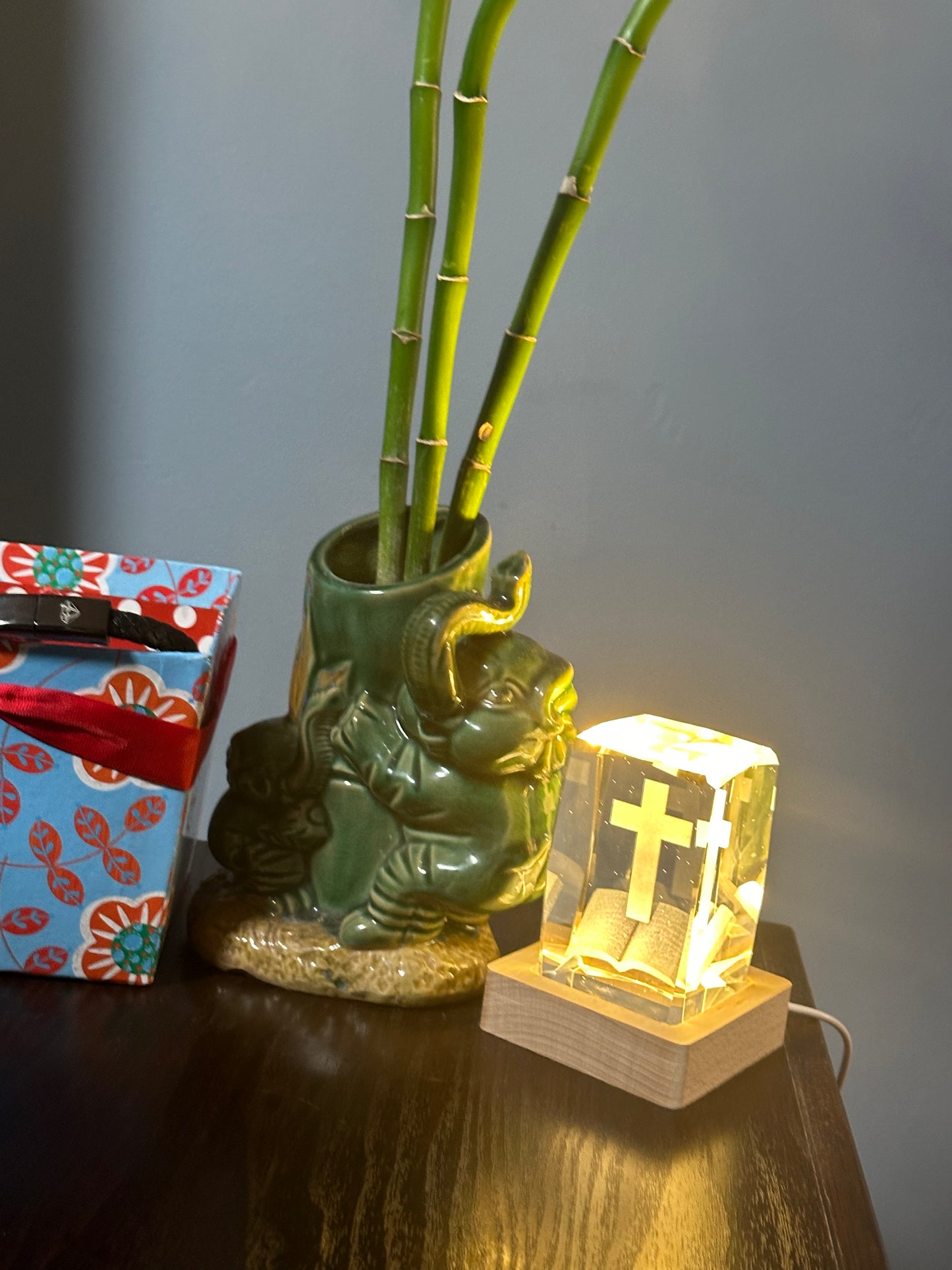 Bible & Cross. K9 Glass with light stand. Praying Light Stand. Great Night light keeps us Remember God.