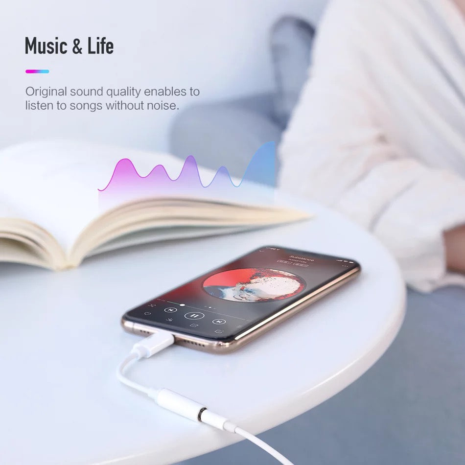 Lightning to 3.5mm headphone Aux Audio connector